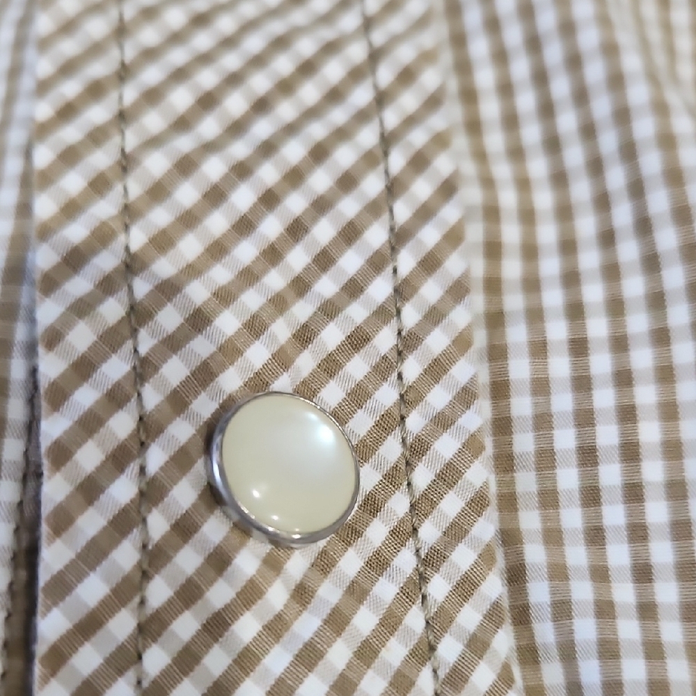 Banana Republic Men's Brown Checkered Button Down Shirt - Picture 10 of 10